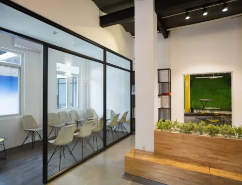 Why More Offices Are Choosing Glass Walls Over Cubicles
