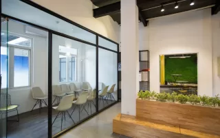 Why More Offices Are Choosing Glass Walls