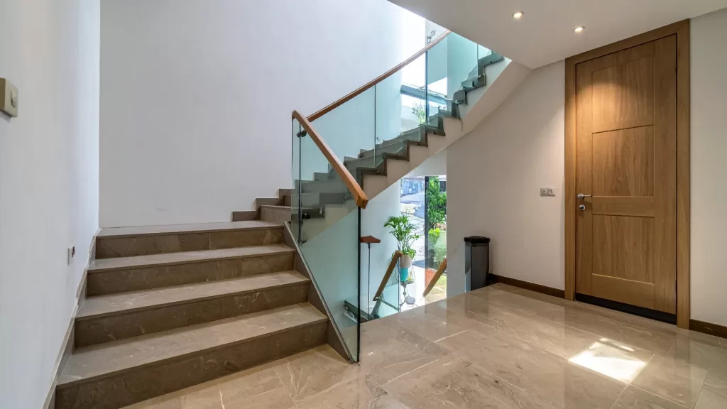 Curved Glass Staircase Design - Stunning Glass Staircases