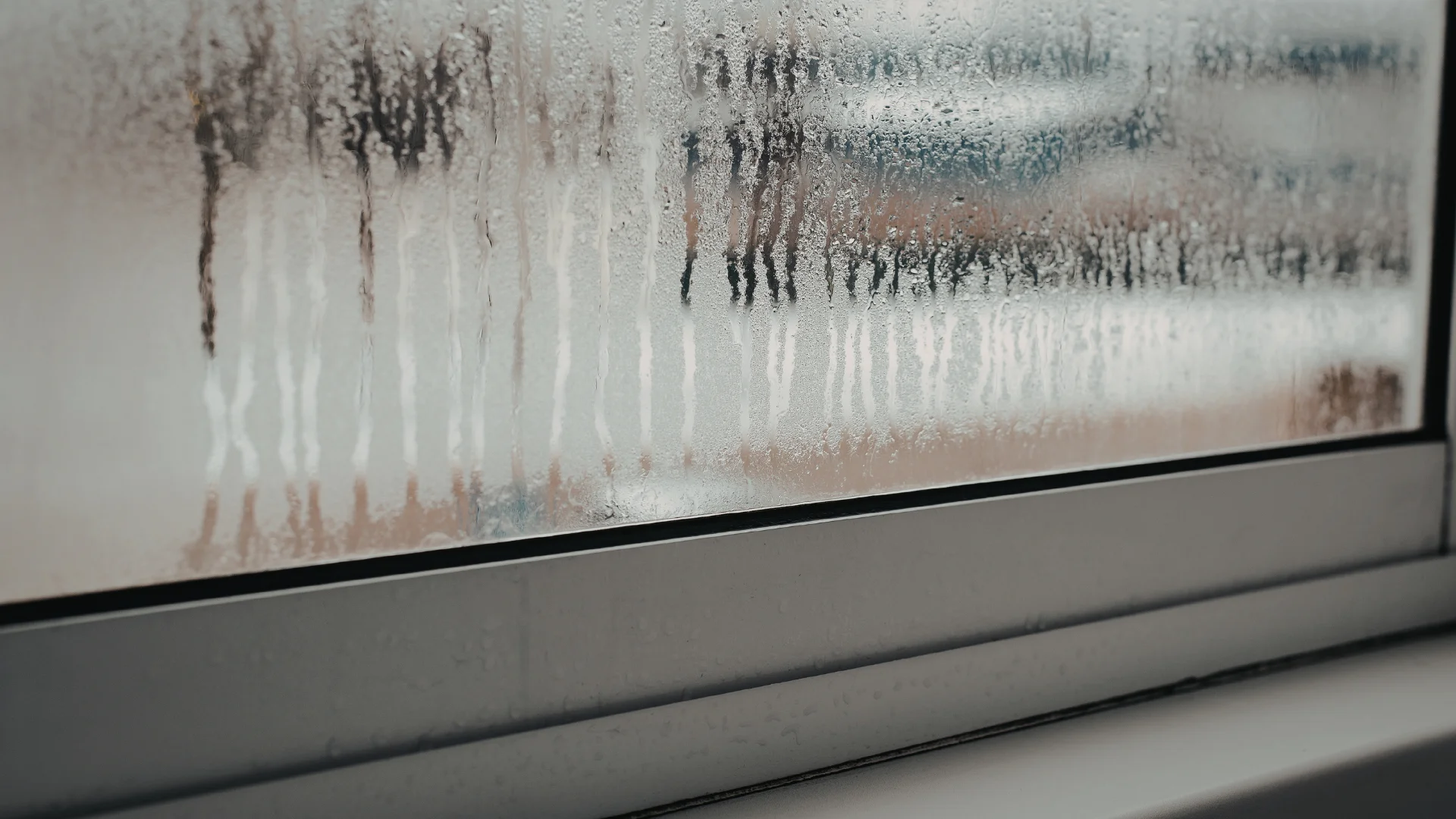 Foggy Window Problems: Why Double-Pane Windows Fail